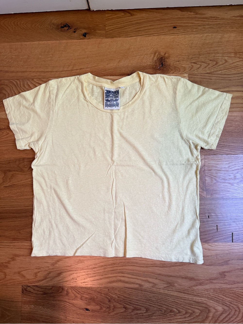 Jungmaven women’s Lorel Crop Short Sleeve Shirt